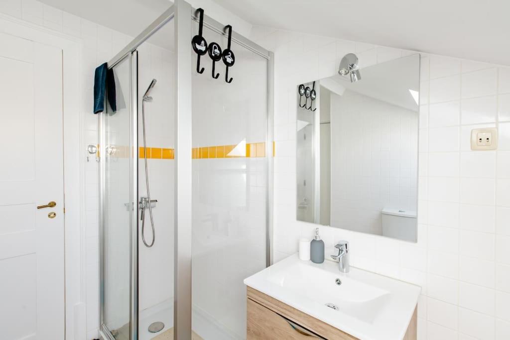 Sky Accommodations Barcelona Studio Коимбра Экстерьер фото