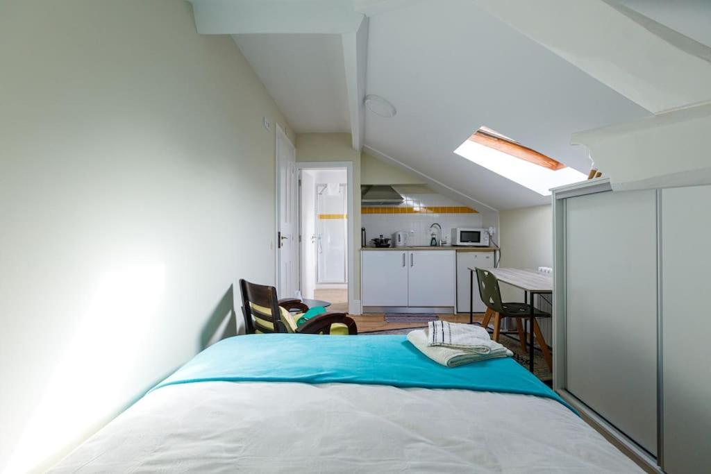 Sky Accommodations Barcelona Studio Коимбра Экстерьер фото